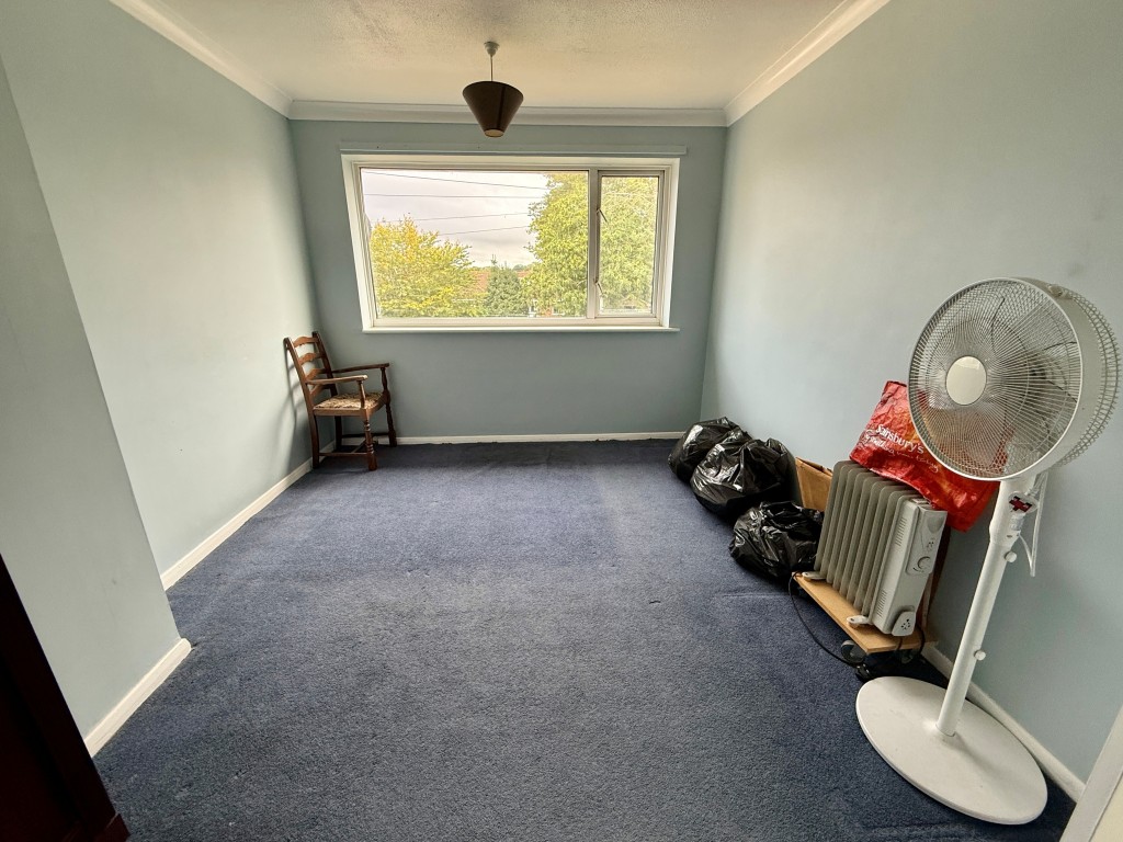 Lot: 148 - SEMI-DETACHED HOUSE FOR REFURBISHMENT - Bedroom one